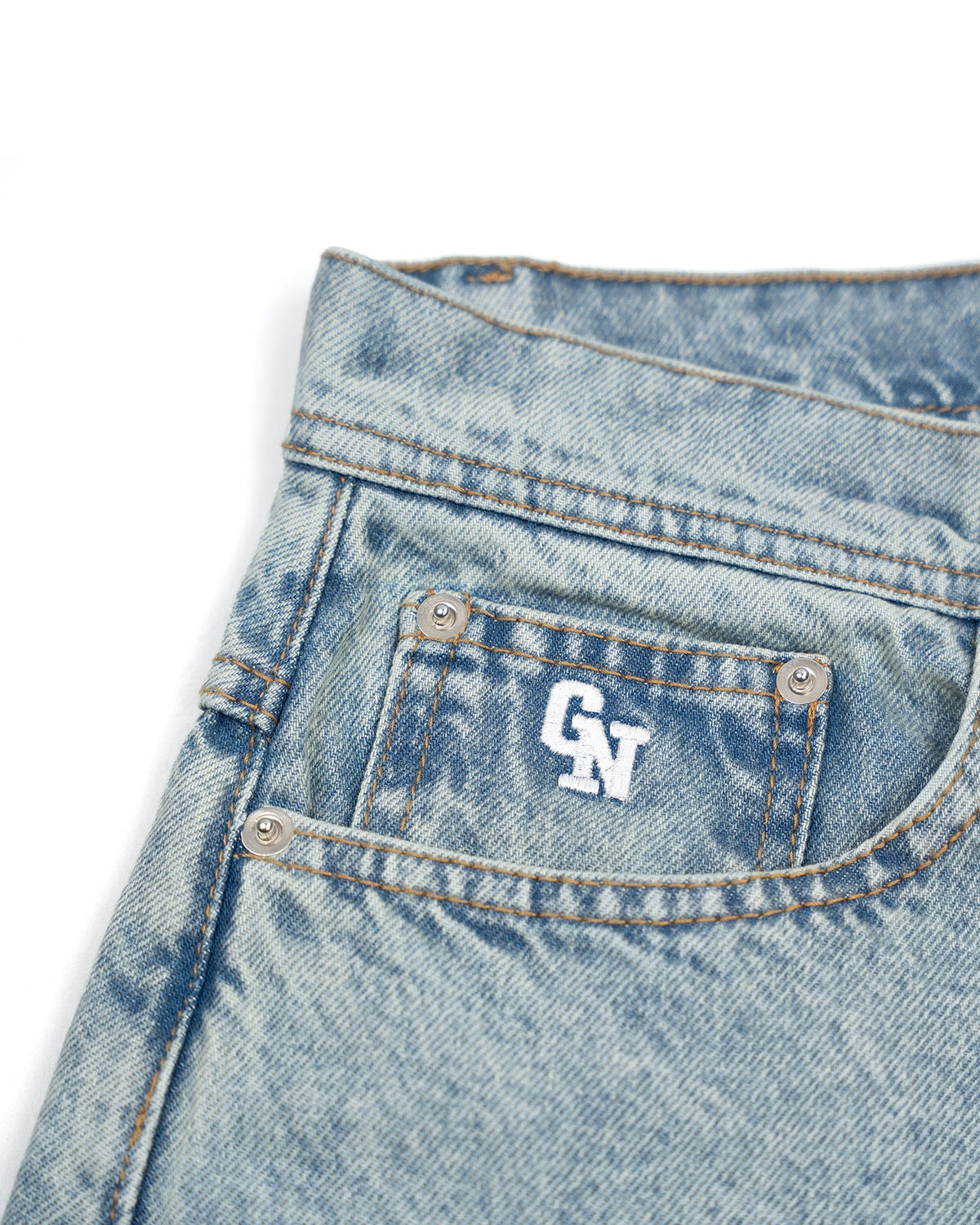 Chique Noir Relaxed denim short