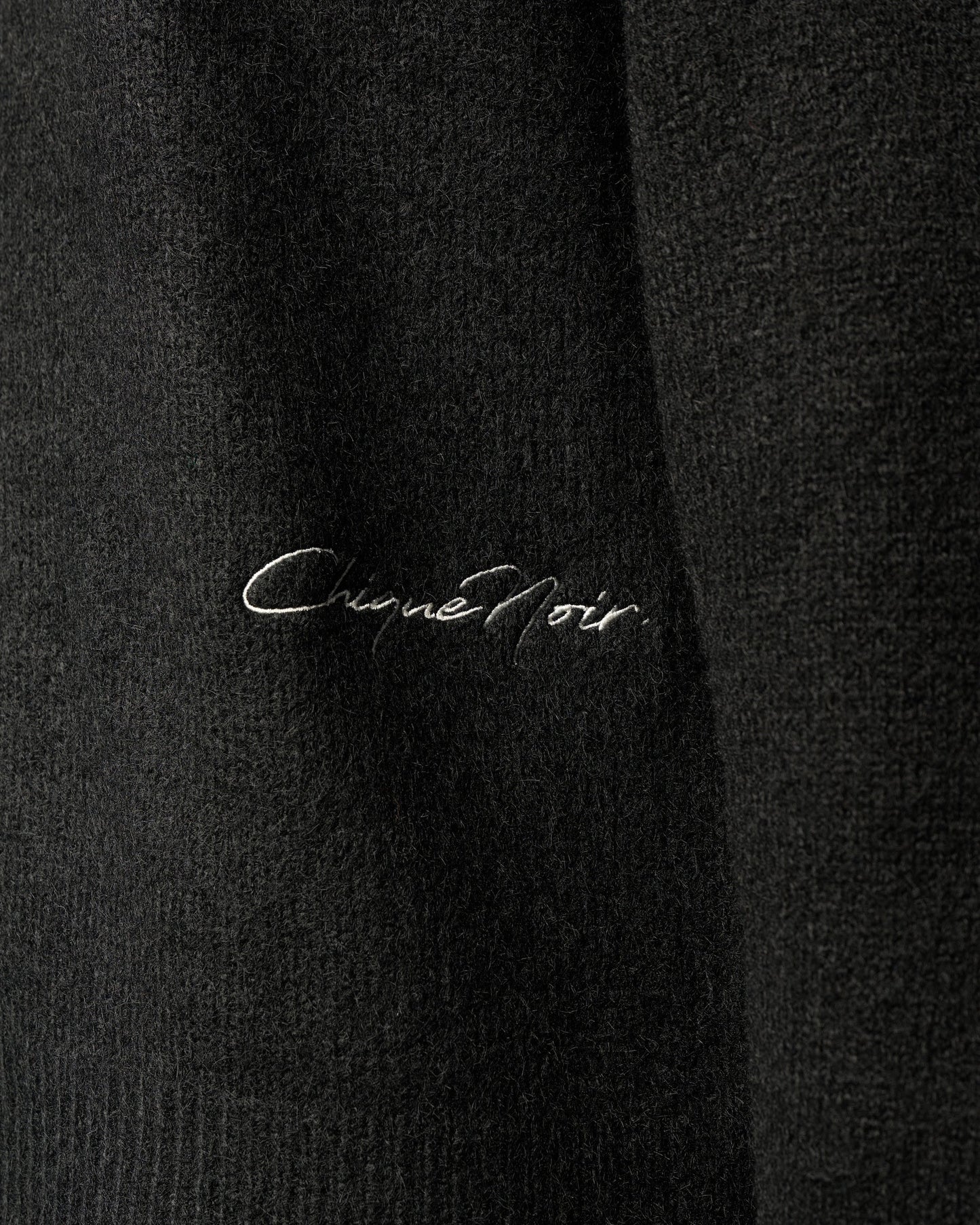 Chique Noir Brushed knit sweater